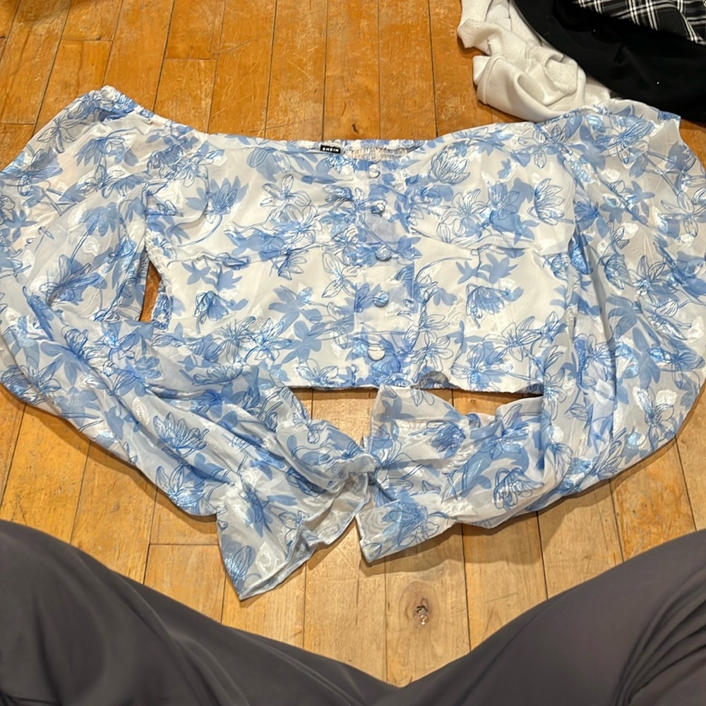 cropped long sleeve